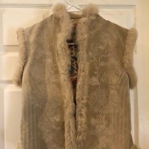 Georgiou Suede Vest Fur Trim Detail